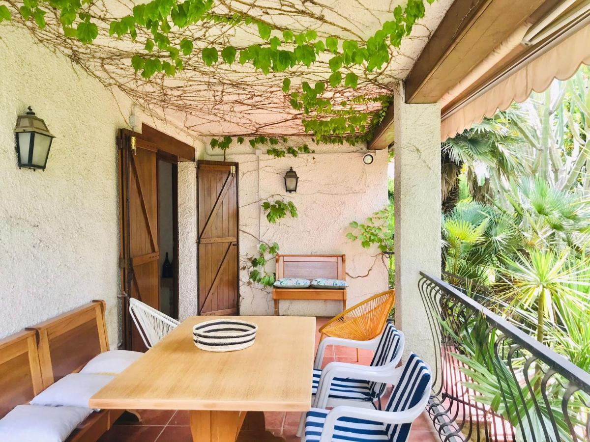 Casa Mediterranea Con Gran Jardin Y Piscina A 500 M De La Playa Roda de Bará Екстериор снимка