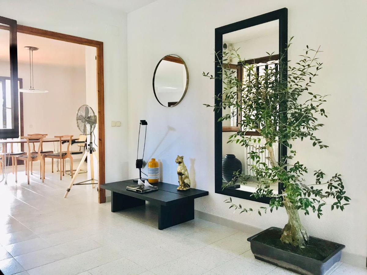 Casa Mediterranea Con Gran Jardin Y Piscina A 500 M De La Playa Roda de Bará Екстериор снимка