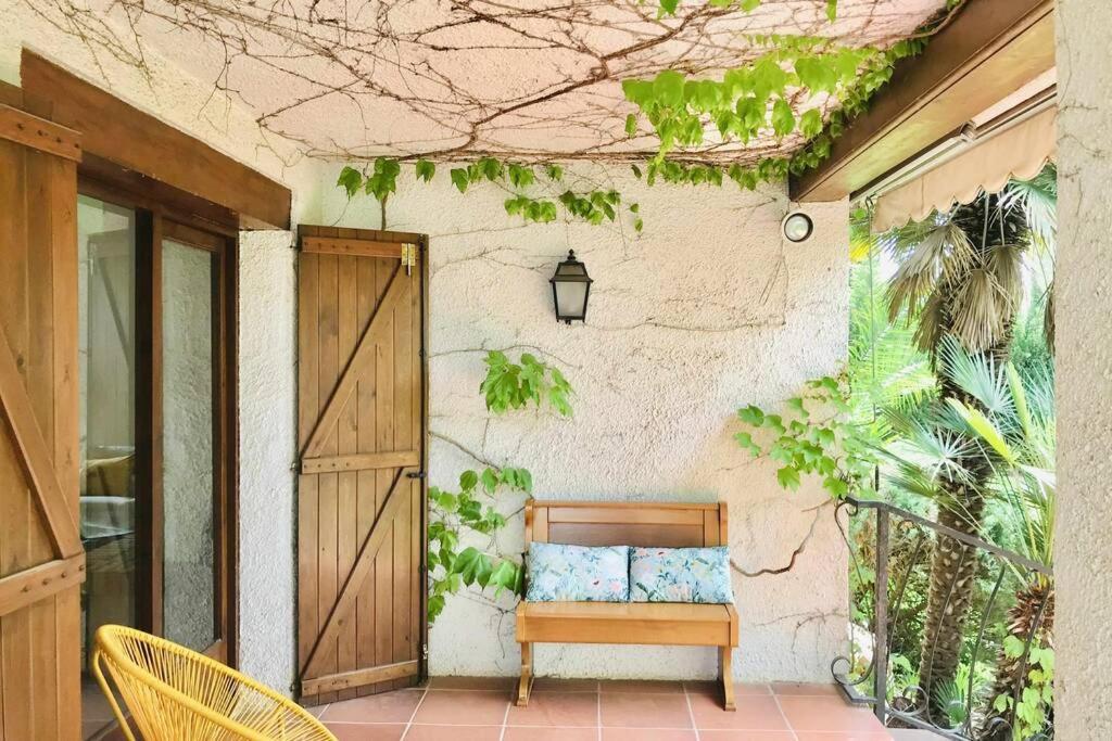 Casa Mediterranea Con Gran Jardin Y Piscina A 500 M De La Playa Roda de Bará Екстериор снимка