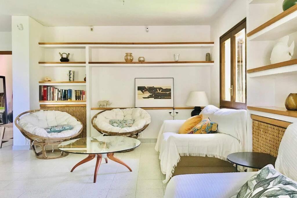 Casa Mediterranea Con Gran Jardin Y Piscina A 500 M De La Playa Roda de Bará Екстериор снимка