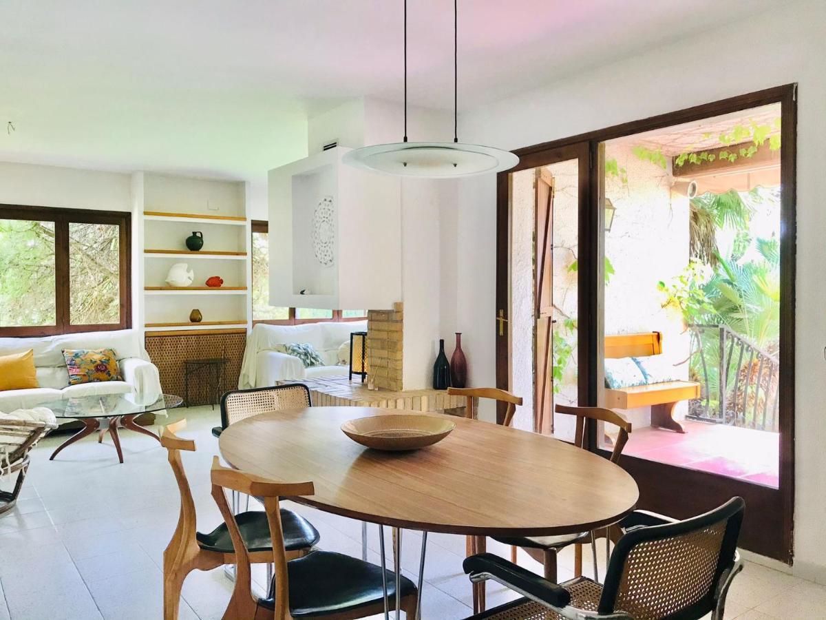 Casa Mediterranea Con Gran Jardin Y Piscina A 500 M De La Playa Roda de Bará Екстериор снимка