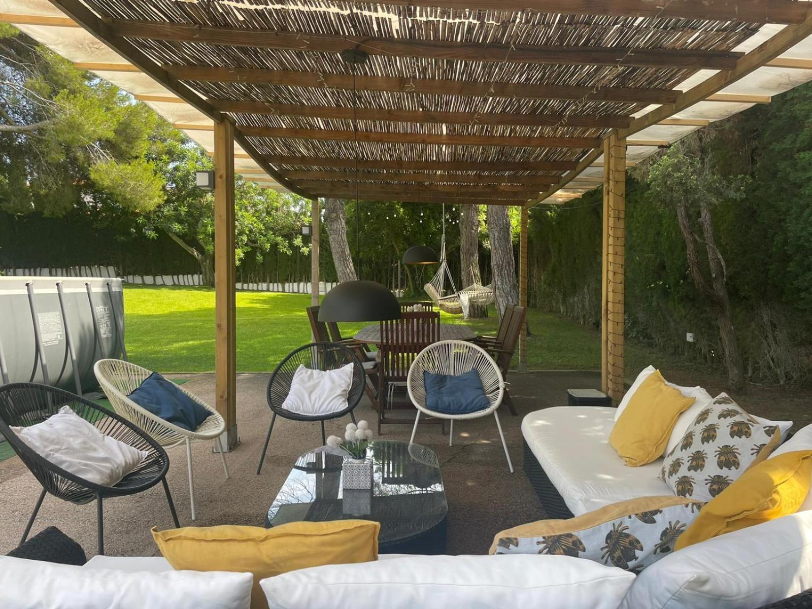 Casa Mediterranea Con Gran Jardin Y Piscina A 500 M De La Playa Roda de Bará Екстериор снимка