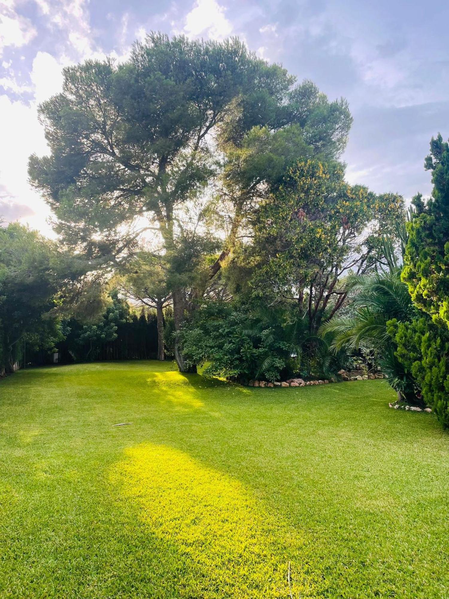 Casa Mediterranea Con Gran Jardin Y Piscina A 500 M De La Playa Roda de Bará Екстериор снимка